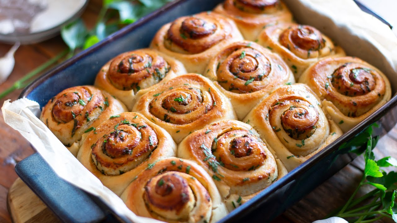 Brioches à l'ail (ultra moelleuses) | L'Herboriste