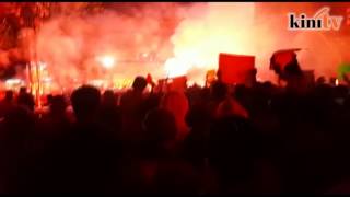 Thousands Turn Up To Show Support For Mukhriz Resimi