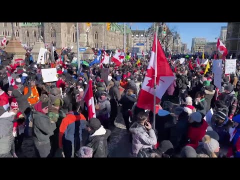 Thousands gather on Parliament for 'Freedom Convoy'