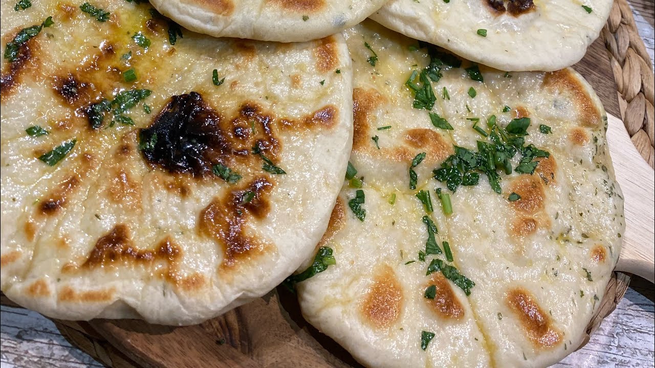 بنة ولا اروع خبز النان الهندي من غير فرن يستاهل فمكم..recette Naan bread un delices