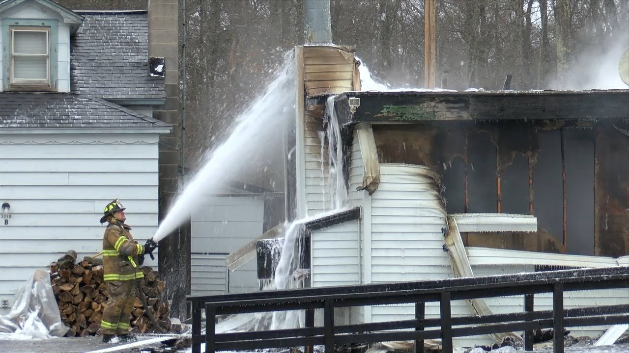 Fire destroys Eagle River restaurant, Off The Chain YouTube