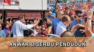 Anwar diserbu ratusan penduduk di DUN Senggarang