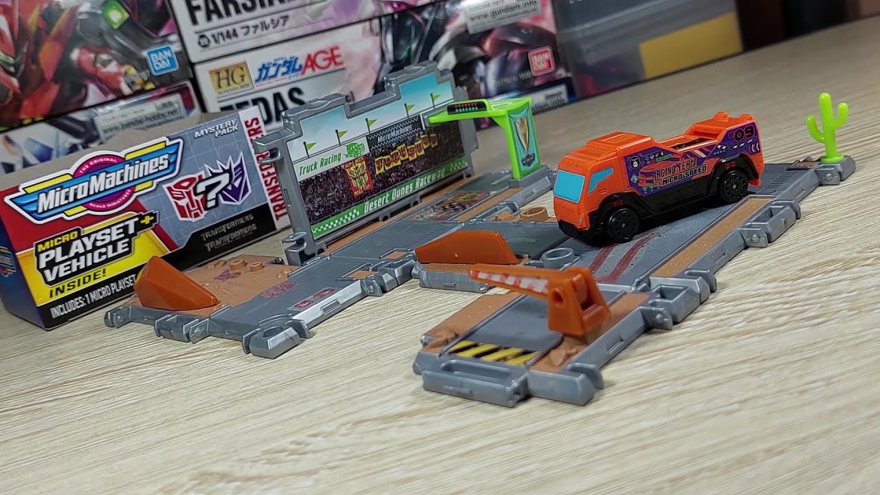 Micro Machines Transformers Mystery pack series 1 [1A-01 Adventure Racing Truck]