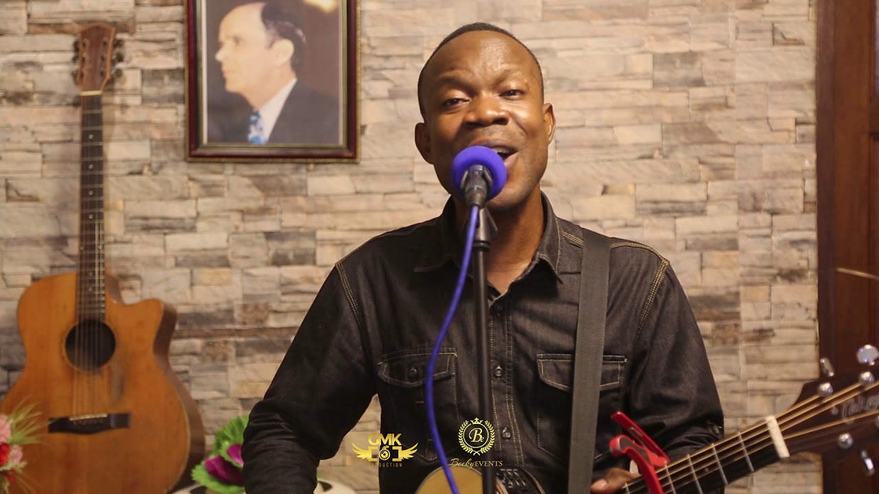 GRACE ETONNANTE - Goel MAPOKO