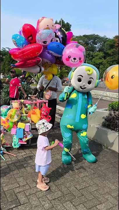 cocomelon wheels on the bus