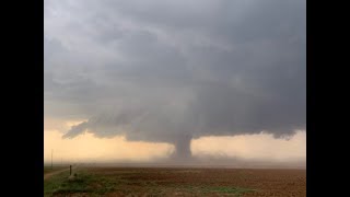 Massive tornado reported in Jefferson City MO scanner