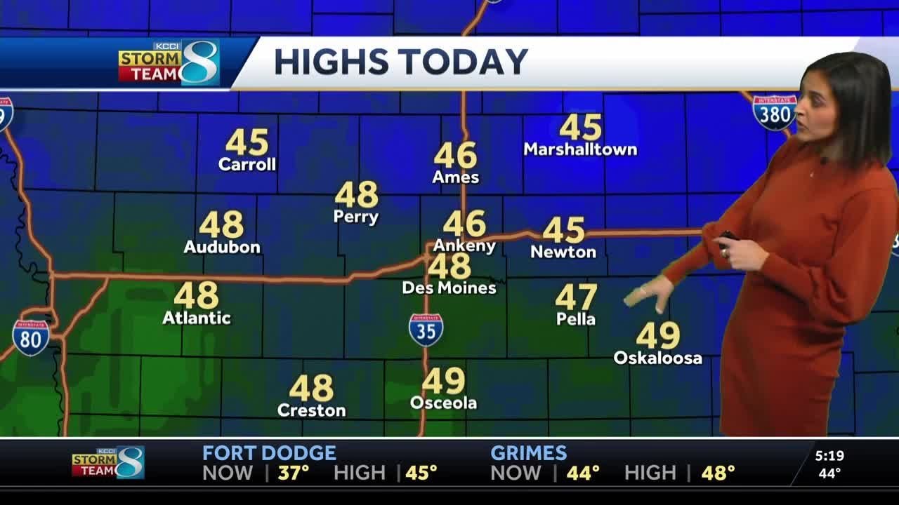 Iowa weather: Mild and cloudy with a few showers - YouTube
