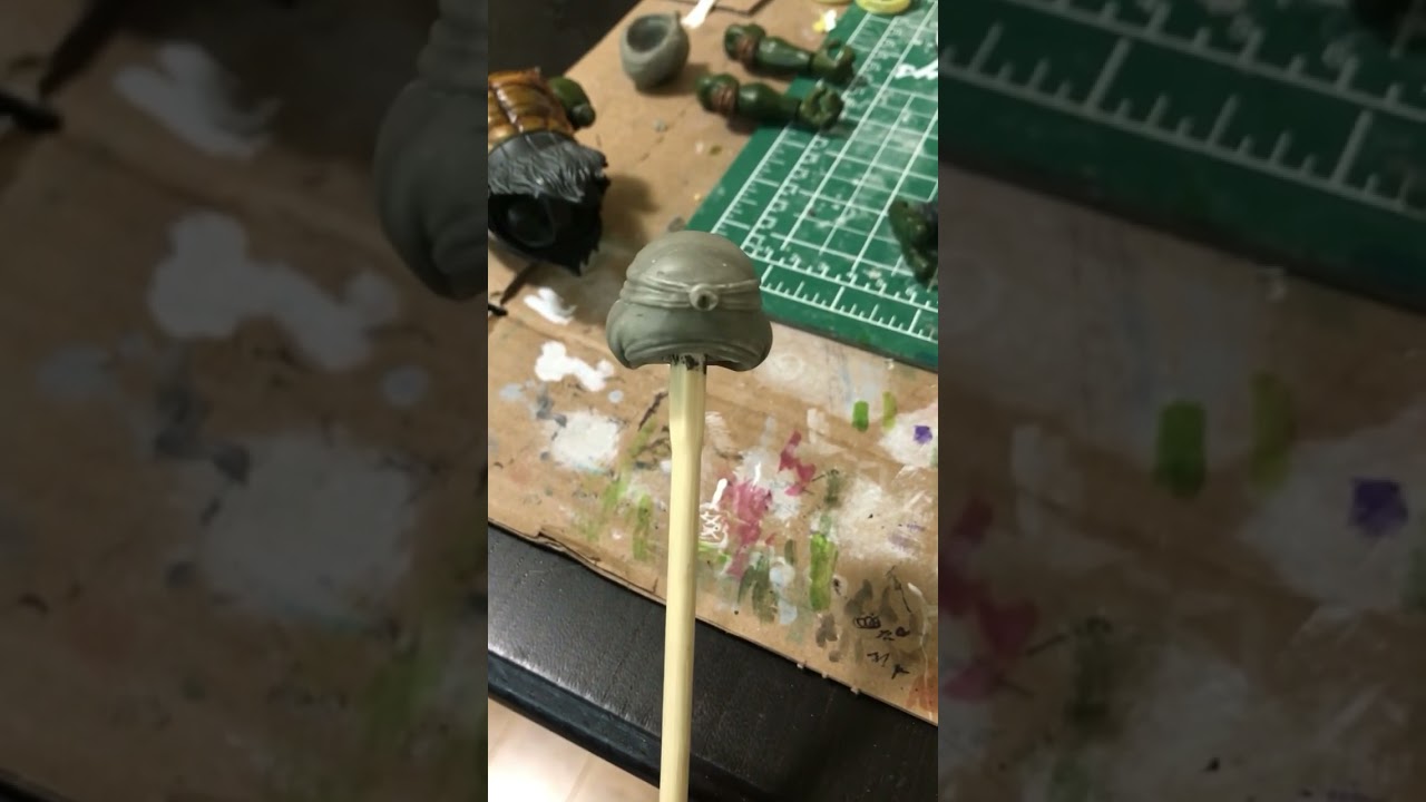 Painting TMNT head (Leonardo) 