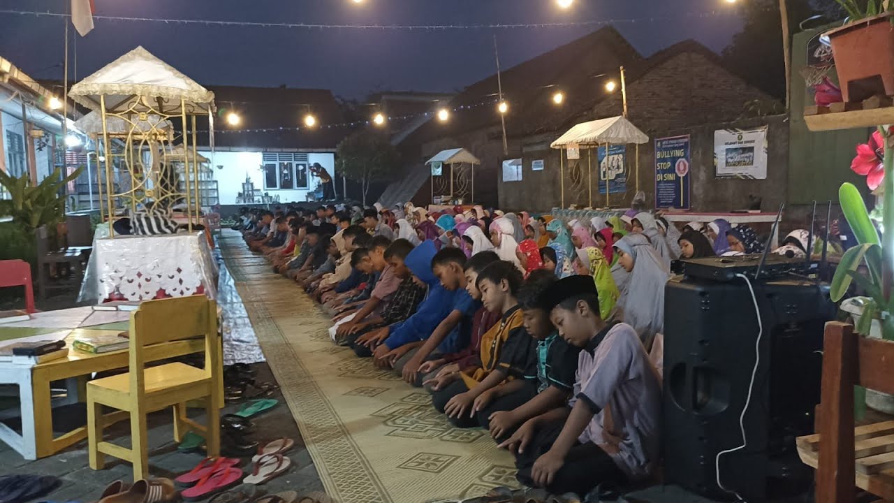 CBC (Character Building Camp) Mi Al Ittihaad Citrosono kelas 4, 5 dan 6