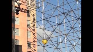 Download Lagu Zac Efron plays a Dj in the film \ MP3