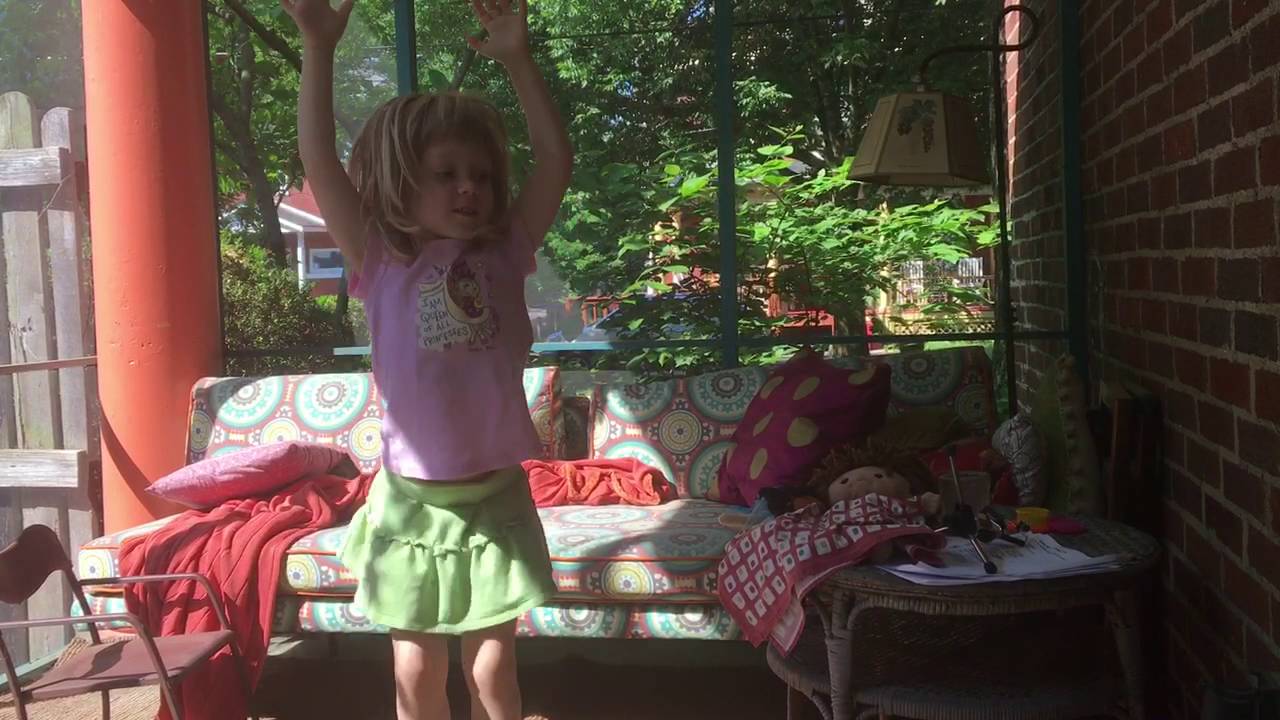 Libby Lee choreographs Anna Meredith's "Nautilus"