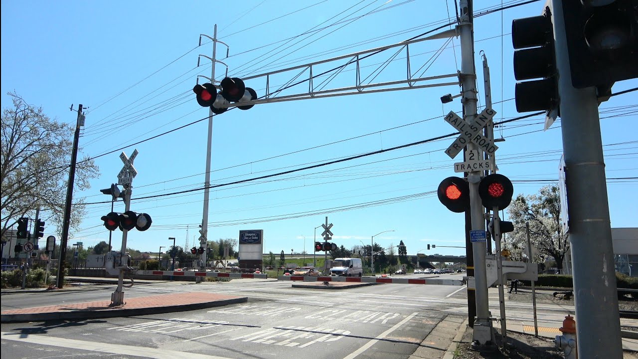 Short Cantilever Railroad Crossing's Compilation, USA Railroad