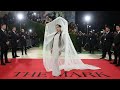 OMG! Lisa Dominates Met Gala 2026 – 66,000 Crystal Outfit Leaves Everyone in Shock!