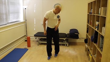 Reverse Lunge With Rotation