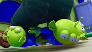 Toy story 3 Boy bounces his big butt on the green aliens (slow mo)