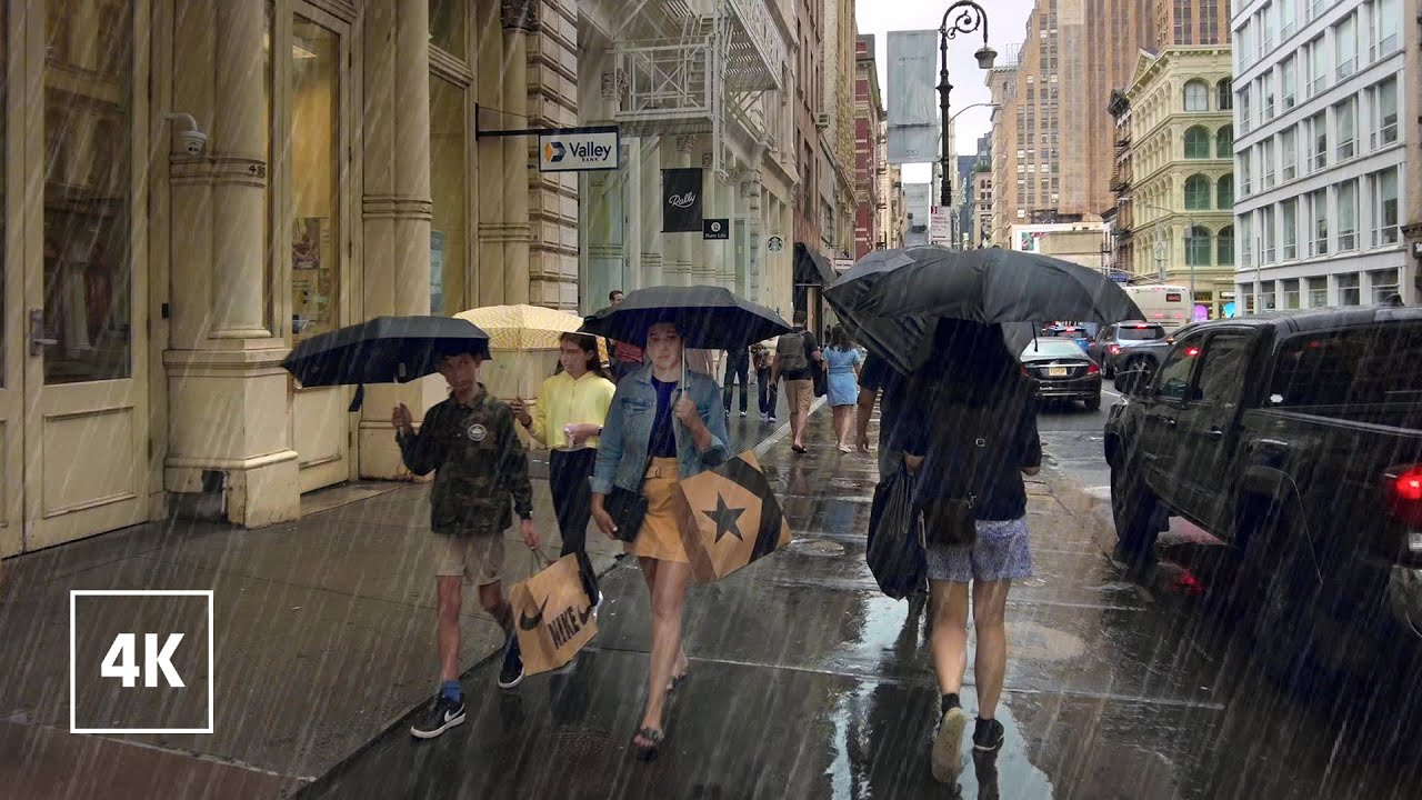 New York, Amerika Serikat | SoHo → Jalan Canal | Tur Jalan Saat Hujan 4K
