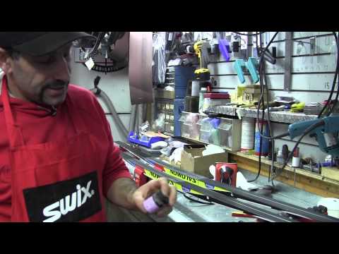 Video: How To Apply Grip Ointment To Skis