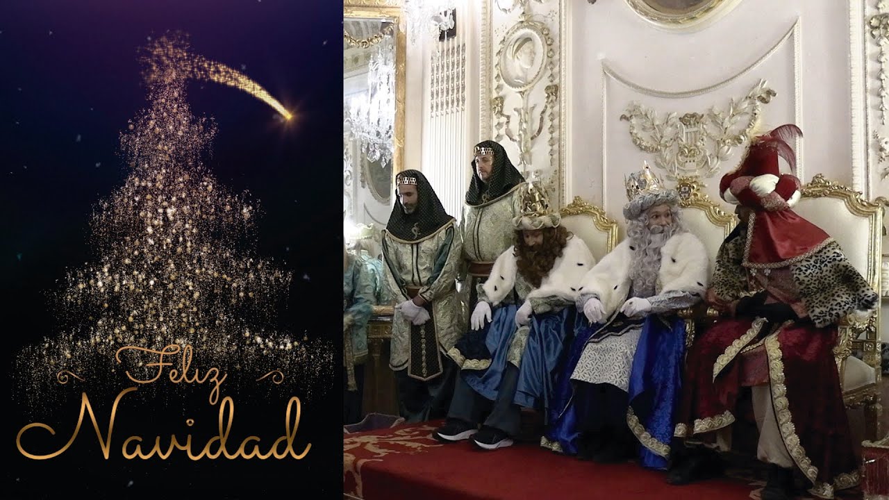 Los Reyes Magos pasean antes de la cabalgata junto a los niños