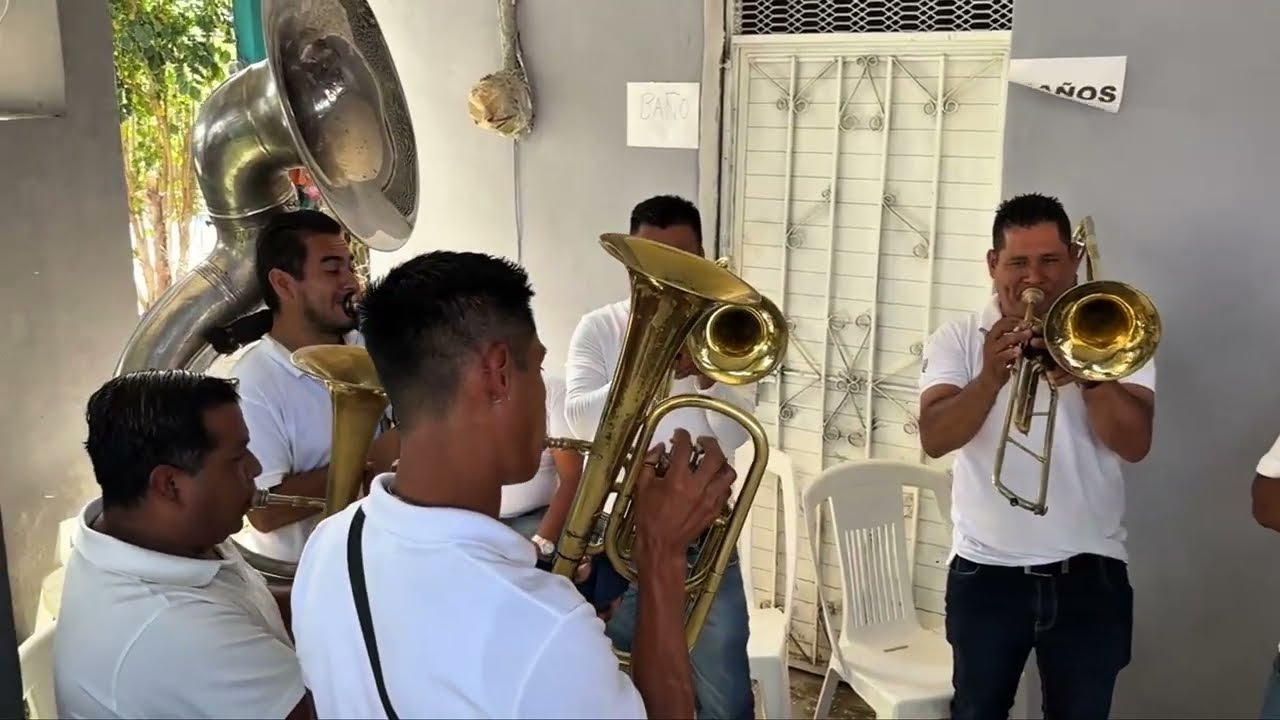 Esclavo y amo - Justo Cienfuegos y su banda San José 