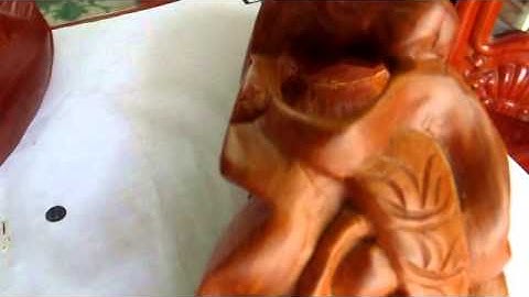 Tượng gỗ- Chuột kéo bao tiền - gỗ hương-MS 461