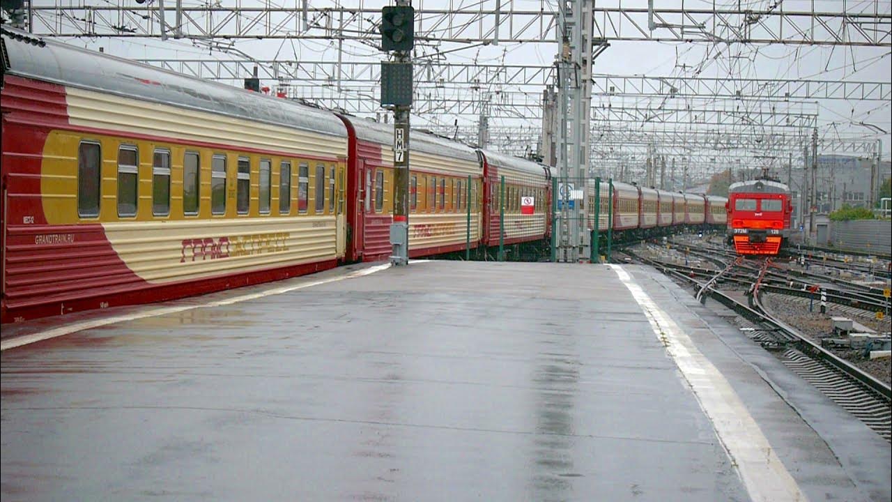 Двухэтажный поезд в санкт-петербург из москвы локомотив. Поезд сапсан москва санкт-петербург. Поезд 128а москва санкт-петербург. Поезд 029 у двухэтажный. Поезд санкт петербург москва видео.