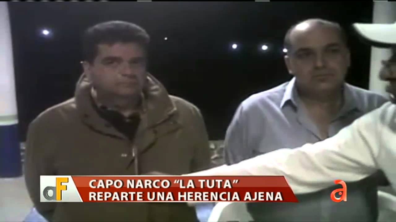Capo Narco El Tato reparte herencia ajena - América TeVé