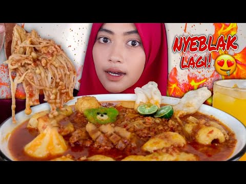 Makan Seblak Enoki