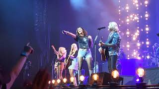 Little Big Town and Miranda Lambert "White Liar" Bandwagon Tour 8/18/18.