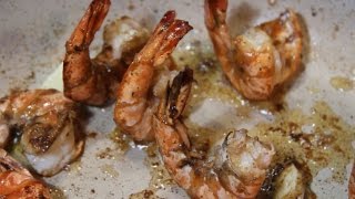 Тигрові креветки під сирним соусом / Тигровые креветки под сырным соусом