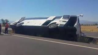 Son Dakika Denizlide Tur Otobüsü Devrildi - Denizli Haberleri - Haberdeni̇zli̇