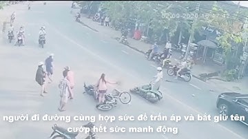 Hành động đẹp của tài xế xe container.