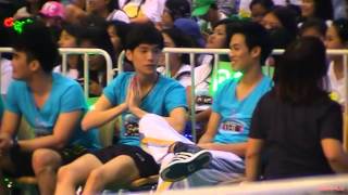 20140118 Kacha-นั่งดูเกมส์ซิทอัพ+มองเเฟนคลับที่ตะโกนให้ถอดเสื้อ