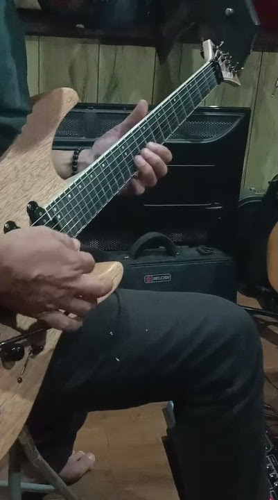 sound epek gitar merdu oleh sang master gitar dangdut Indonesia mas Toni VH. by tonra gitar