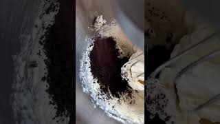 Oreo buttercream frosting! #oreo #cookiesandcream #buttercream