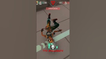 WHEN YOUR TEAMMATE ASKS FOR HELP #valorant #short #funny #twitch #streamer #vibes #friends