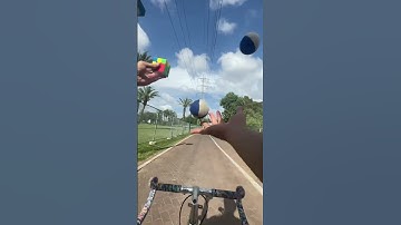 Solving a Rubik’s cube while juggling & cycling #rubikscube #juggling #bicycle