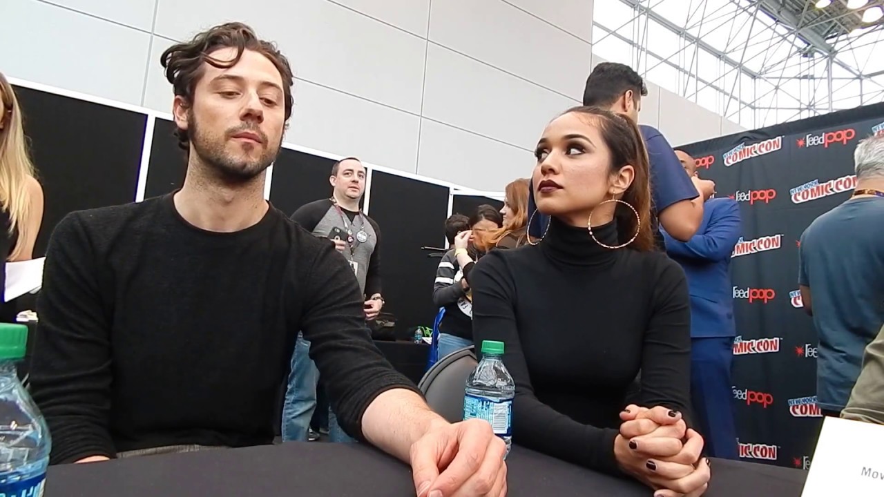 Hale Appleman & Summer Bishil talk SyFy's The Magician's @ NYCC '16