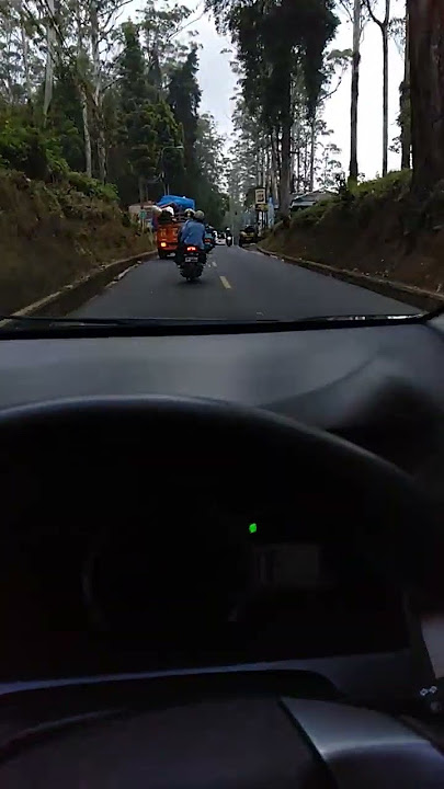 Story' WA IG nyetir mobil diwaktu sore hari ke ciwidey bandung