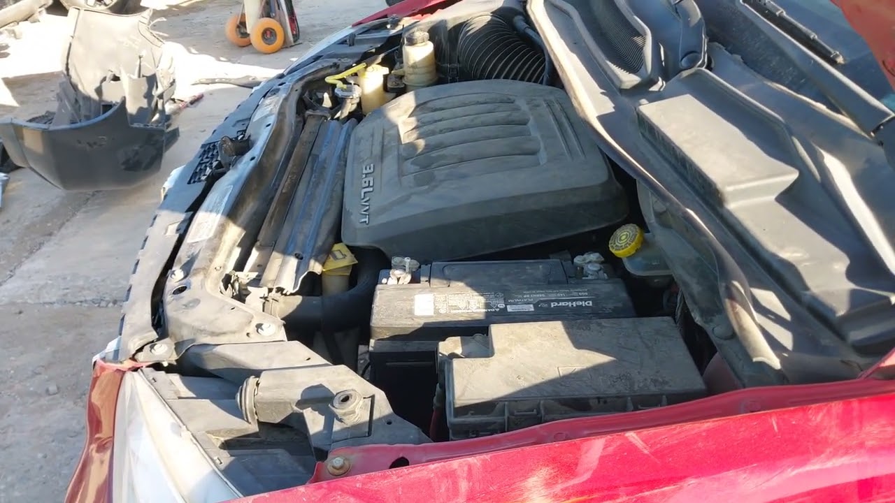 Звук мотора Dodge ERB 3.6L V6 24V VVT (ERB) от 2015 Dodge Grand Caravan Sxt 2C4RDGCG2FR612115