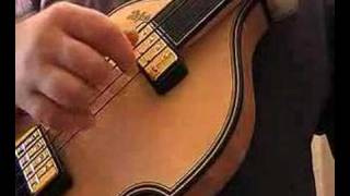 Ralf Gauck Plays Delano