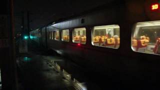 2016.11.03宜蘭4211次區間車進站(535)(改造)&172次自強號開車(E1024+E1023)(改造)