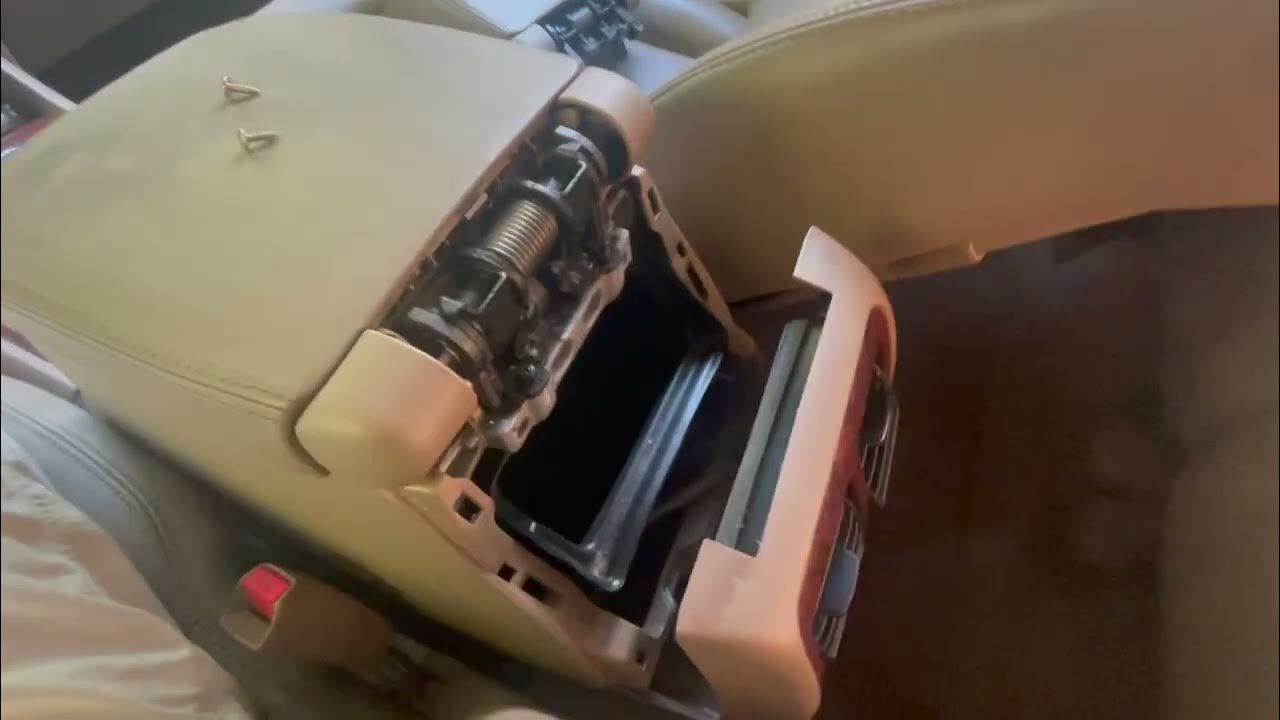 20042006 Acura MDX Center Console Lid Replacement YouTube
