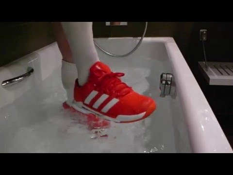 adidas adipower stabil 12