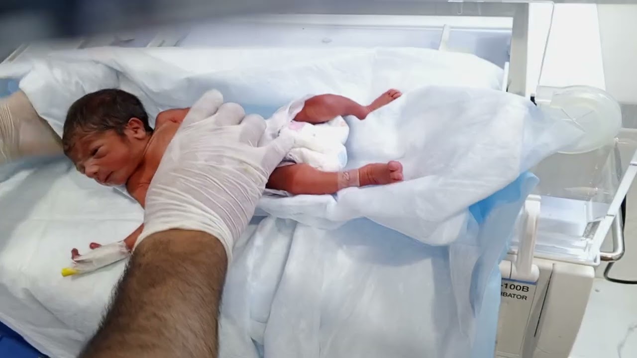 Part 1 Preterm Baby Incubator Protocol | Half Sheet Change, Reflex Assessment & NICU Initial Care