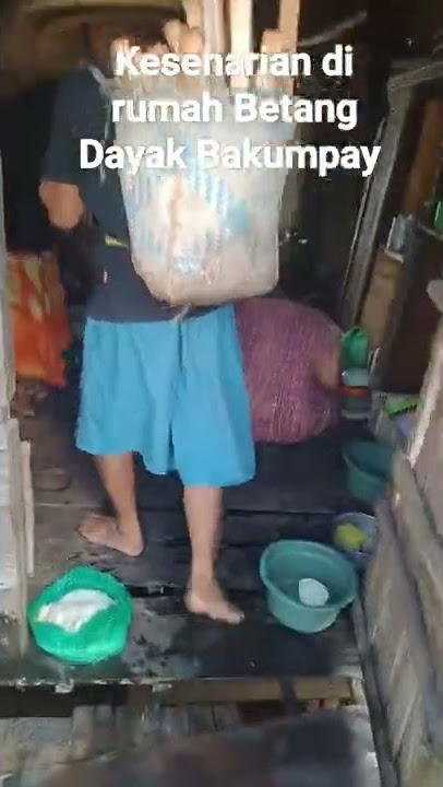 keseharian Rumah Betang Dayak Bakumpay