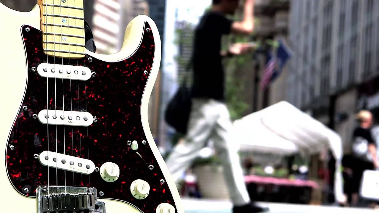 Smash Studios: Music in Life - Fender Stratocaster rocks out