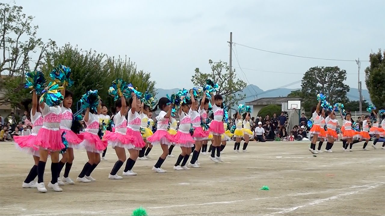 きりん幼稚園 運動会 マーチング ダンス隊 リズム隊 Youtube きりん幼稚園 運動会 マーチング ダンス隊 リズム隊 Youtube