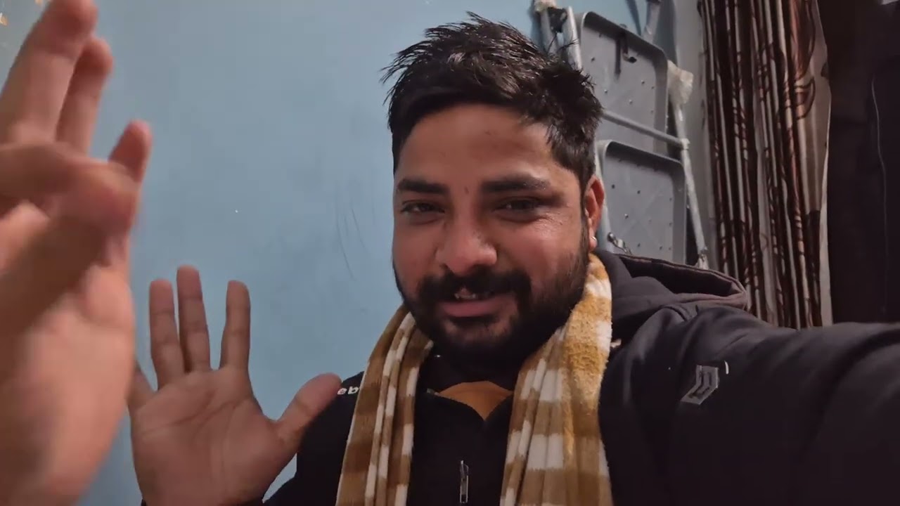 Aaj to gabru ko bhi le liya ....🐶😅😄😄