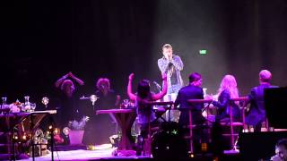 Vain Elämää 2 - Hartwall Areena - Pauli Hanhiniemi - Laakson Lilja 28.12.2013, Helsinki