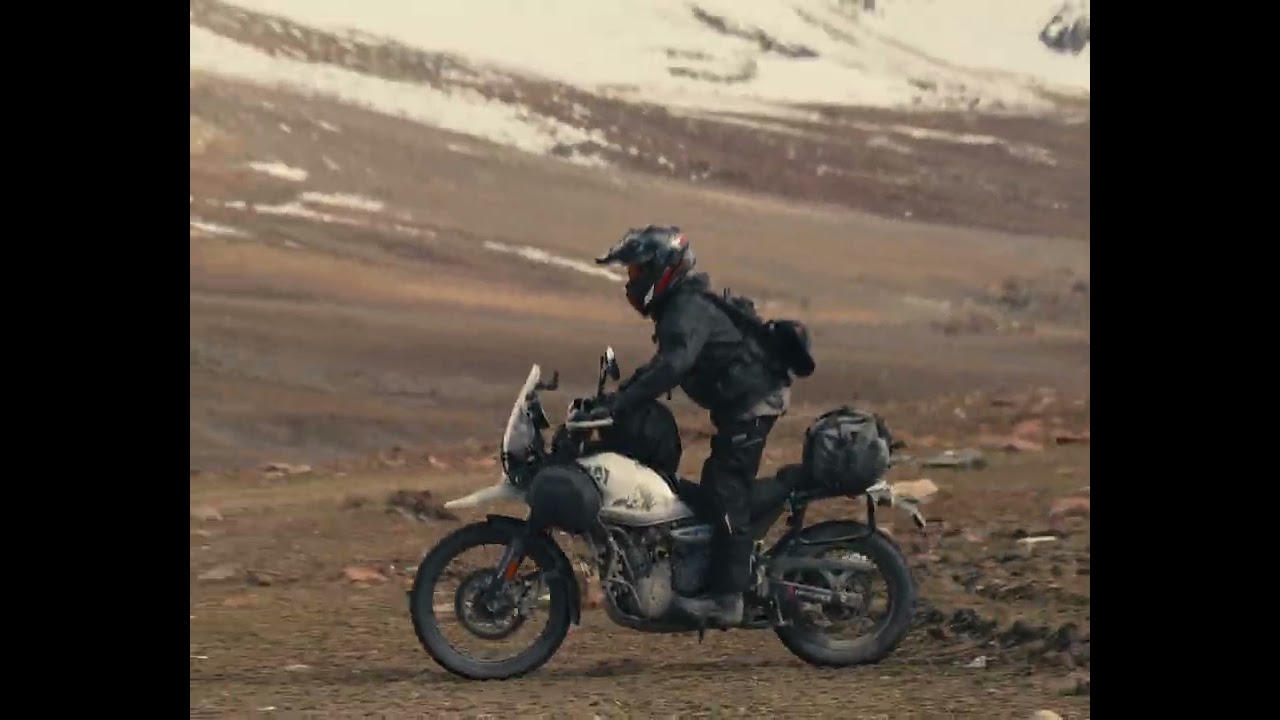 Power hits different when you hold a camera! 